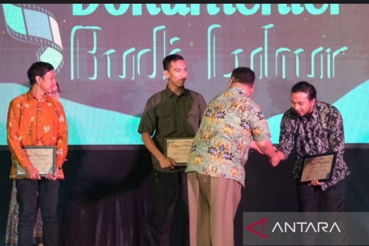 Prajurit Pendam Mulawarman  raih juara Festival Film Nasional