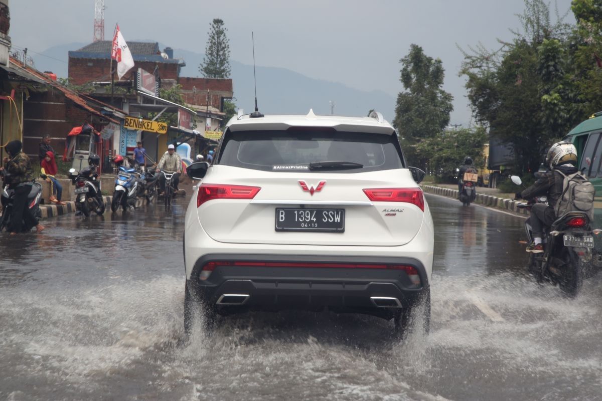 Sejumlah kiat untuk menghindari "hydroplaning" saat musim hujan