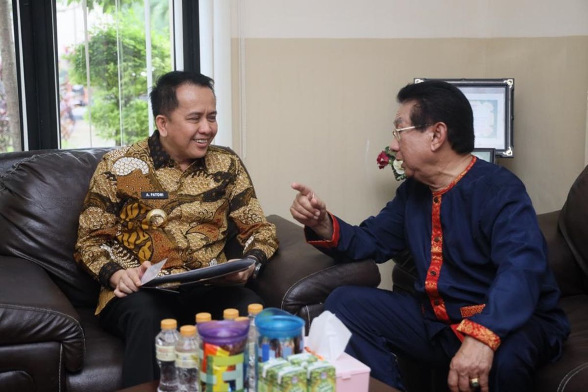 Pj Gubernur Sumsel terima gelar Kanjeng Raden Tumenggung dari Keraton Surakarta