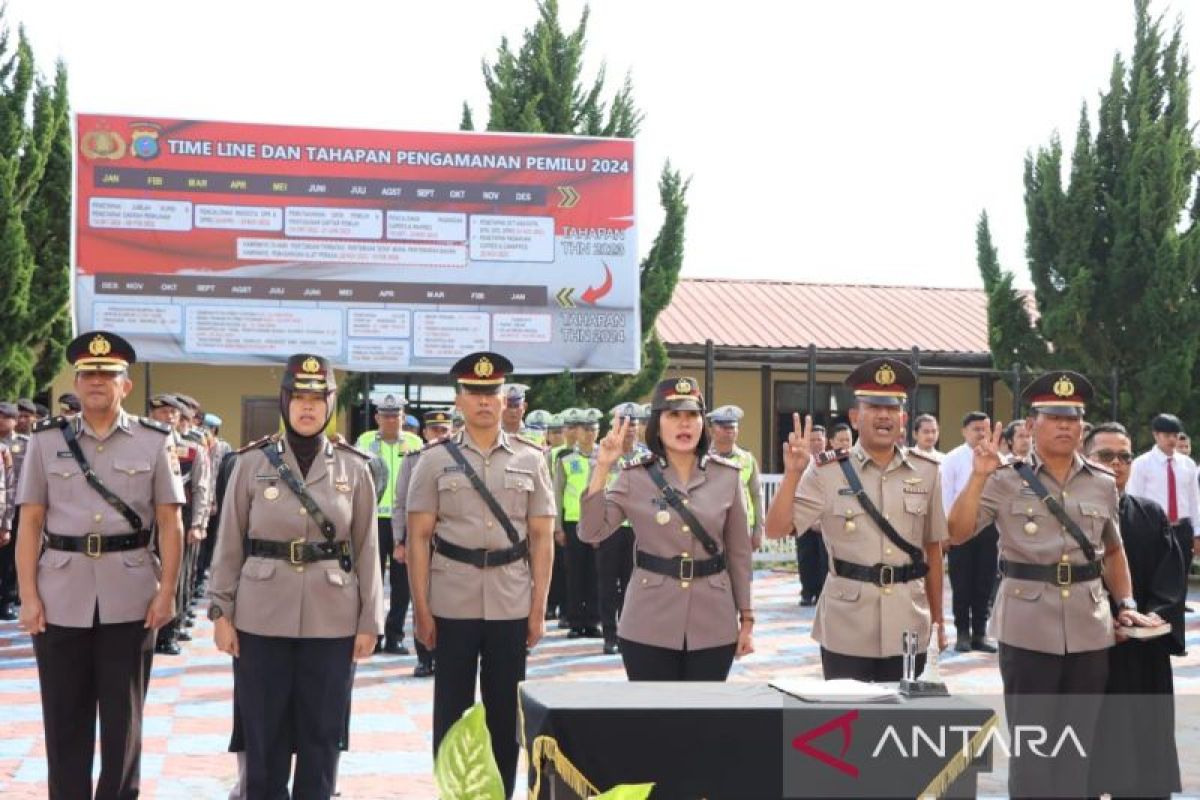 Kapolres Taput serah terimakan Waka Polres, Kasat Lantas hingga dua Kapolsek