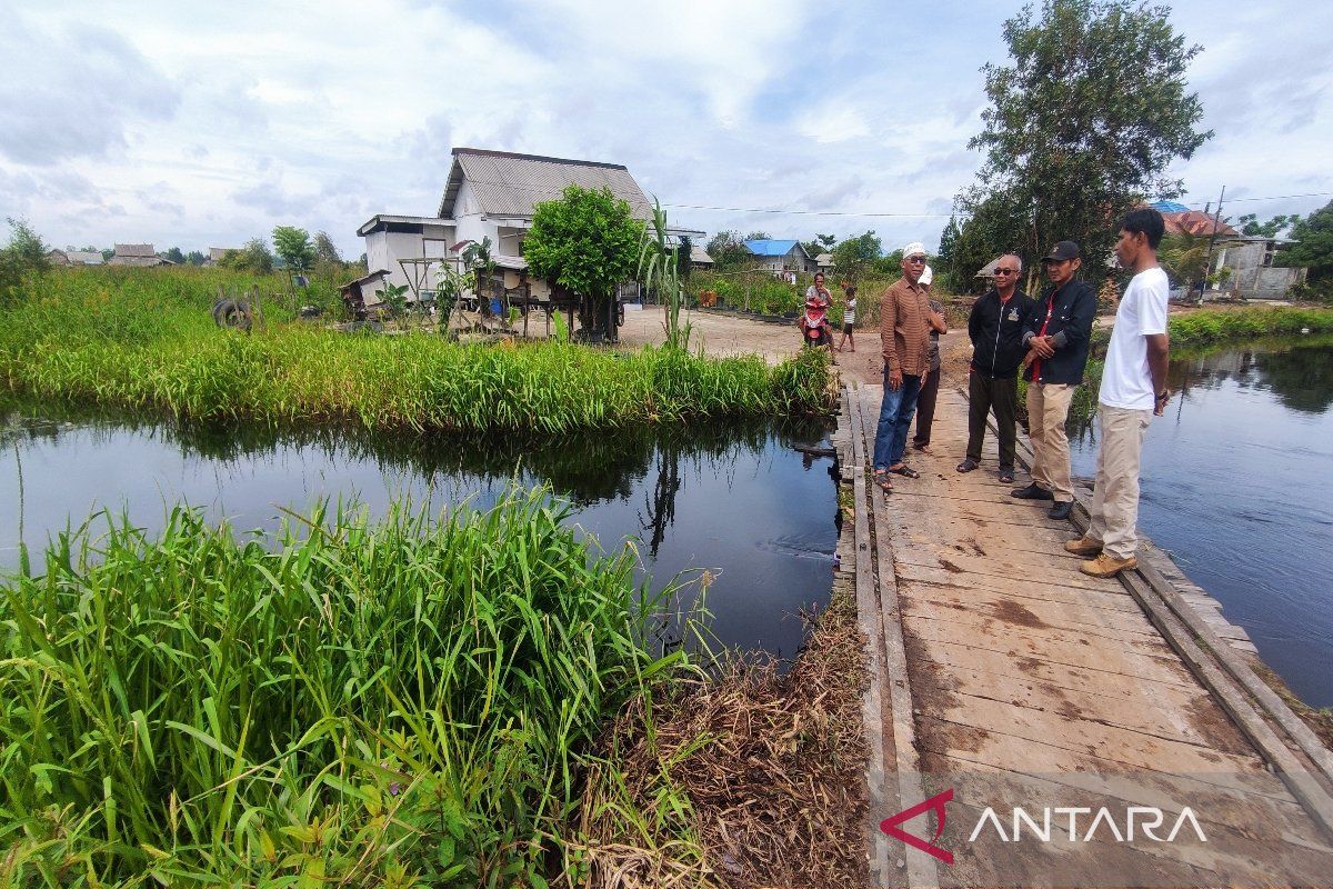 Pemkab Kotim pendekatan dengan warga untuk atasi kendala normalisasi sungai