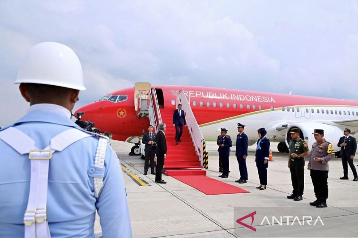 Presiden Jokowi tiba di Jakarta usai mengunjungi tiga negara ASEAN
