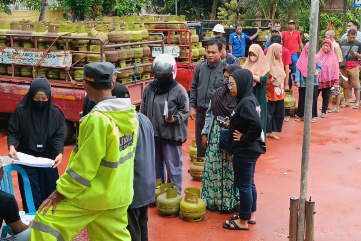 Pemkot Balikpapan dan Pertamina gelar operasi pasar gas LPG 3Kg