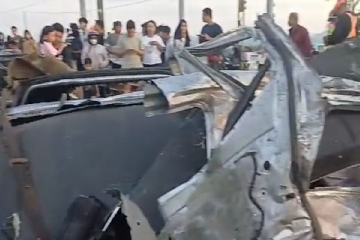 Dua tewas akibat tabrakan KA Gaya Baru Malam Selatan dengan mobil di Klaten