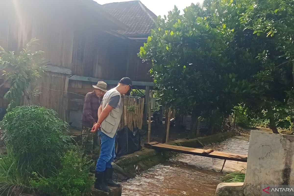 BPBD OKU Selatan pantau fungsi pintu irigasi Simpang  Campang