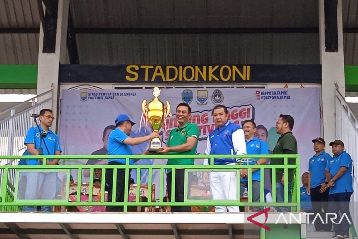 Bupati Batanghari hadiri turnamen Gubernur Cup