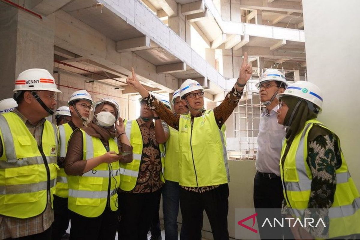 Menkes targetkan RS Vertikal Surabaya jadi "super hub" layanan kanker