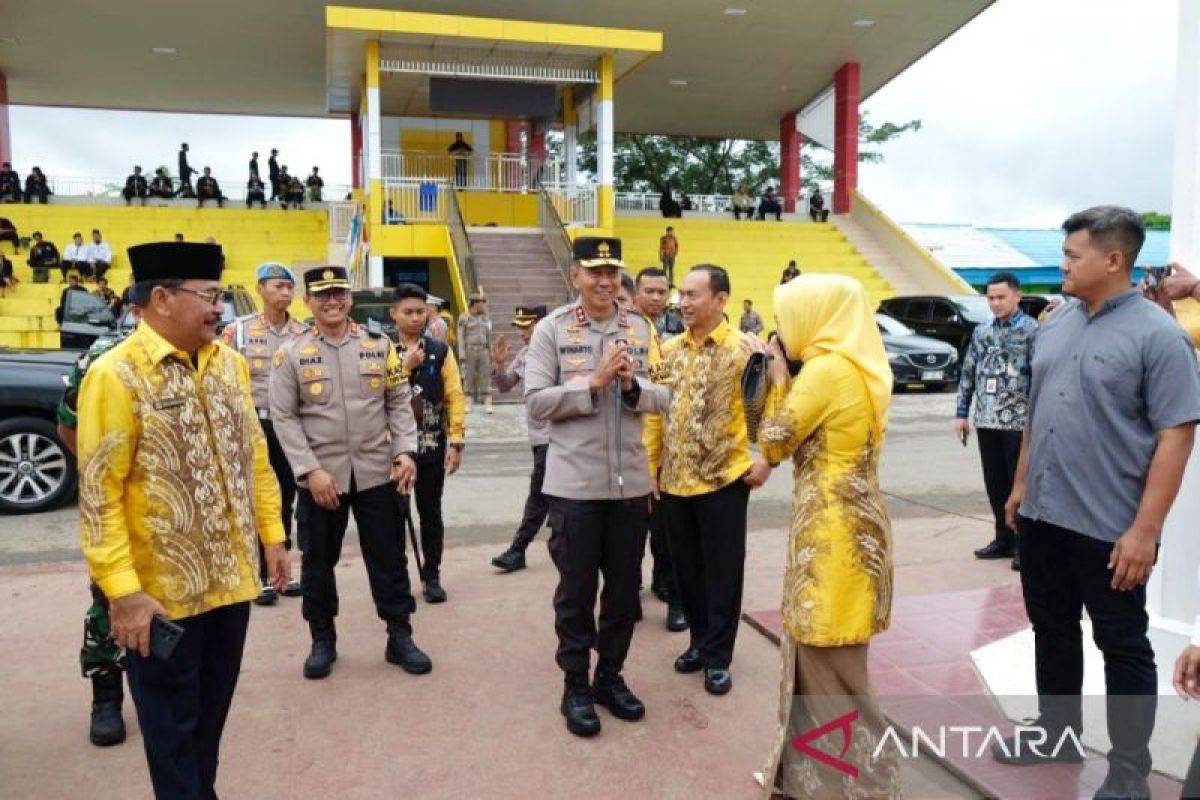 Kapolda Kalsel apresiasi kerukunan masyarakat pesisir Batola