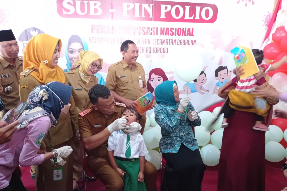 Pemkab gelar vaksinasi polio serentak sasar 80.206 anak Ponorogo