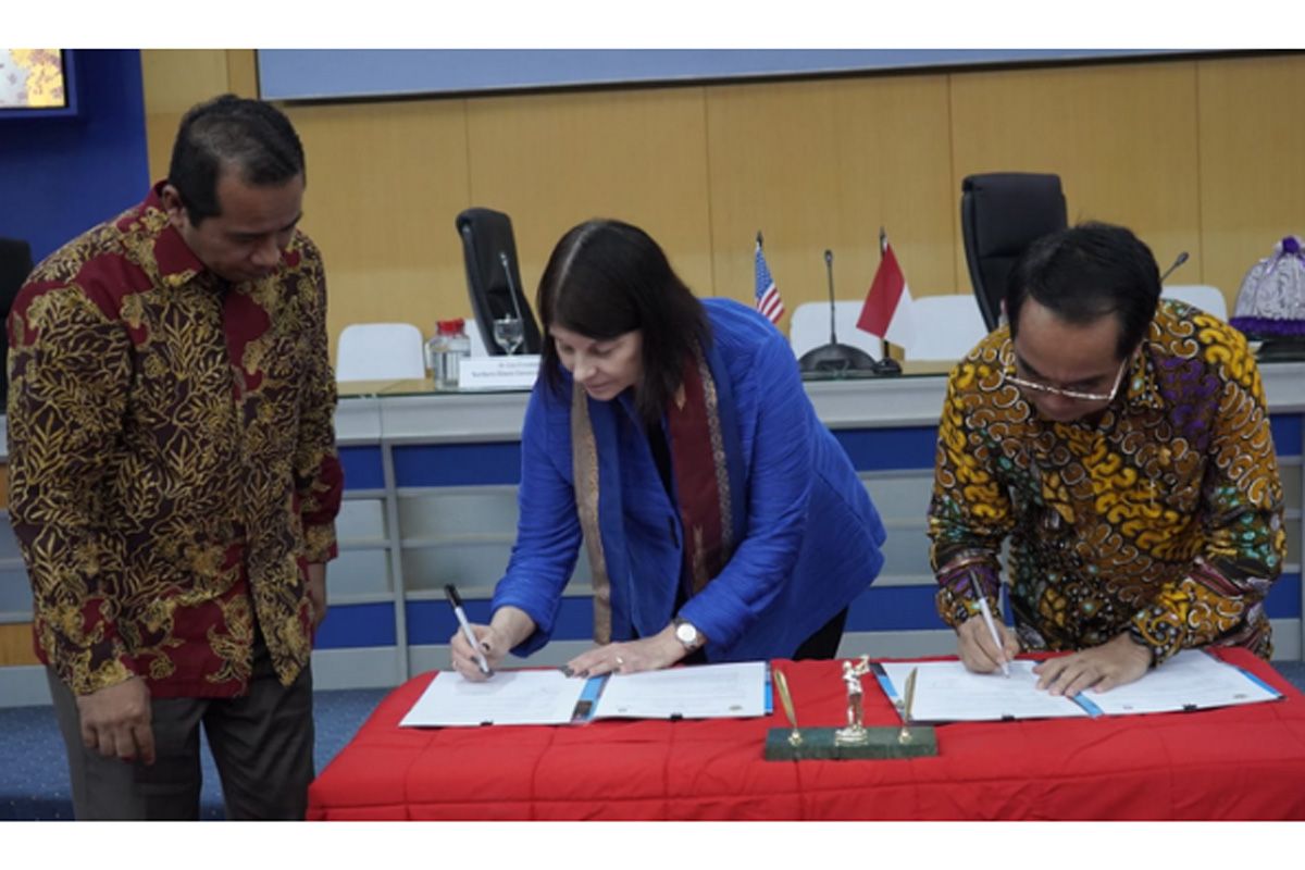 Hasanuddin University and Northern Illinois University, USA, Sign the Memorandum of Understanding
