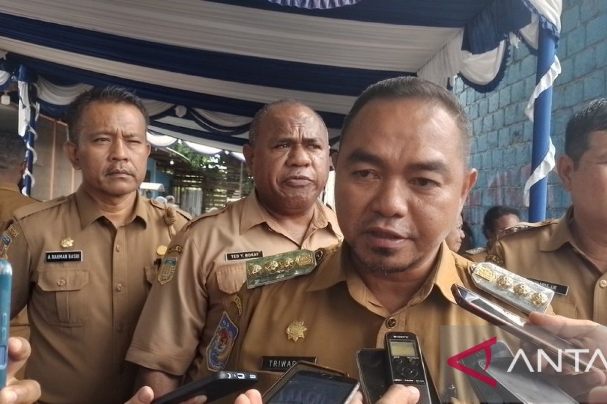 Penjabat Bupati Triwarno sebut surat usulan pemberhentian ketua DPRD salah