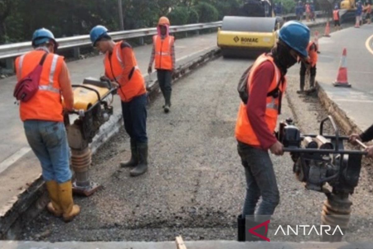 PT Jasamarga Transajawa perbaiki akses keluar SS Karawang Barat