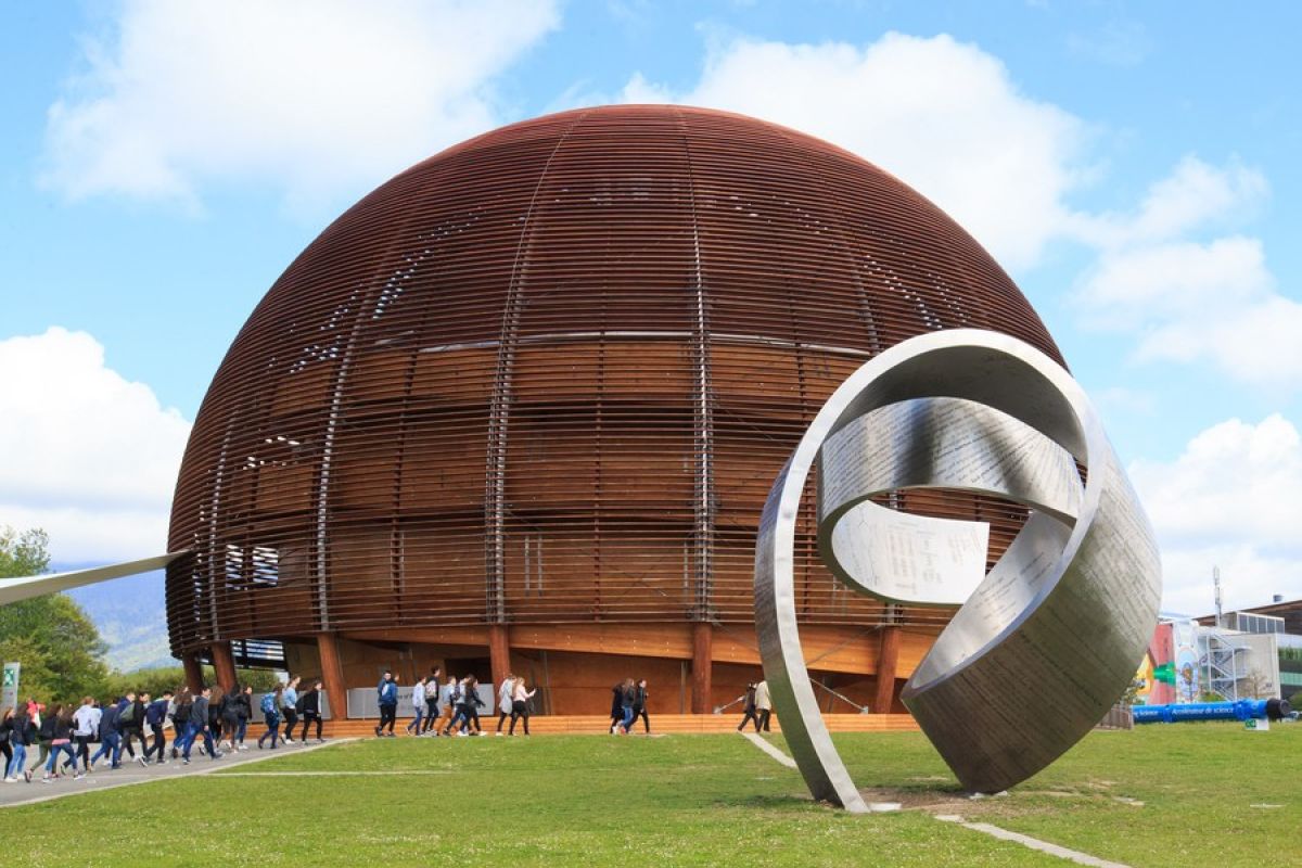 Peringati HUT ke-70, CERN gelar beragam acara sains mudah akses