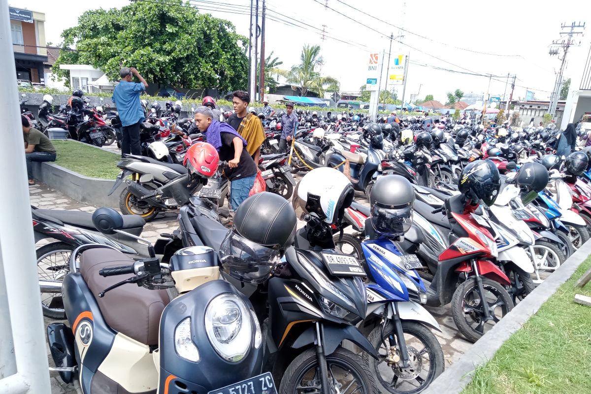 Target retribusi parkir Pemkot Mataram capai Rp15,5 miliar