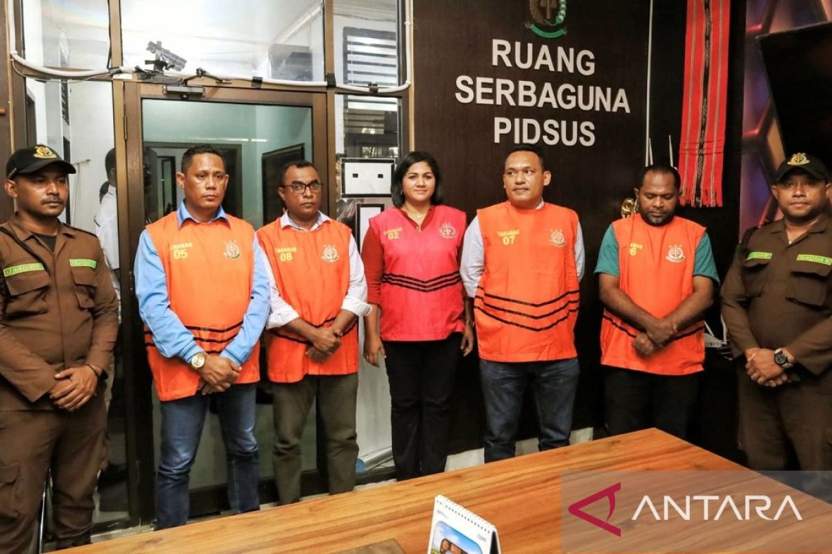 Lima komisioner KPU Aru diduga korupsi ditahan Kejari