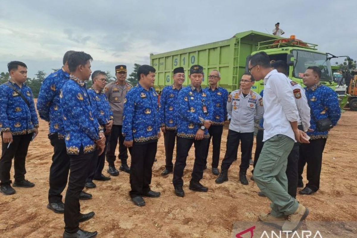 Pemkab Bogor mulai operasikan kantung parkir khusus truk tambang di Parungpanjang