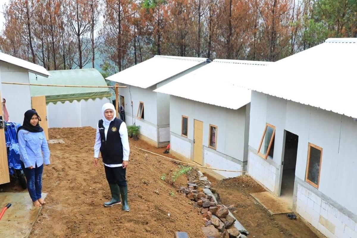 Gubernur Jatim resmikan huntara korban tanah retak di Ponorogo