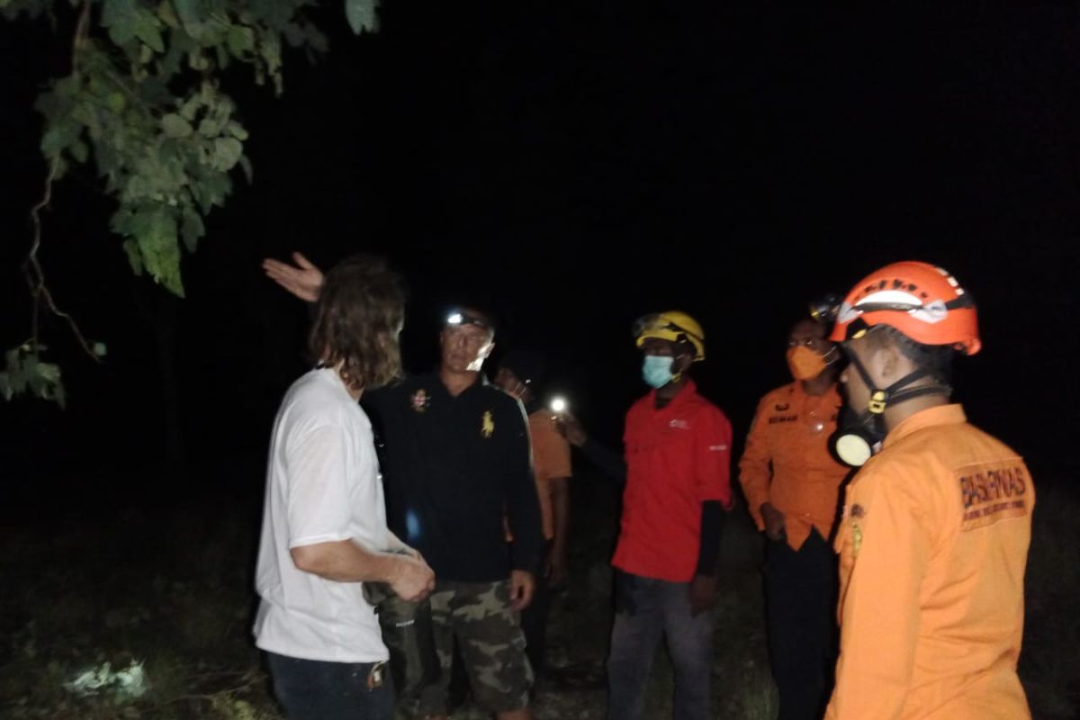 Dua WNA ditemukan berkemah di zona merah erupsi Lewotobi