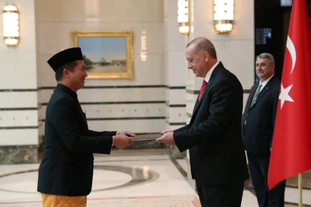 Dubes RI Achmad Rizal serahkan surat kepercayaan ke Presiden Turki Erdogan