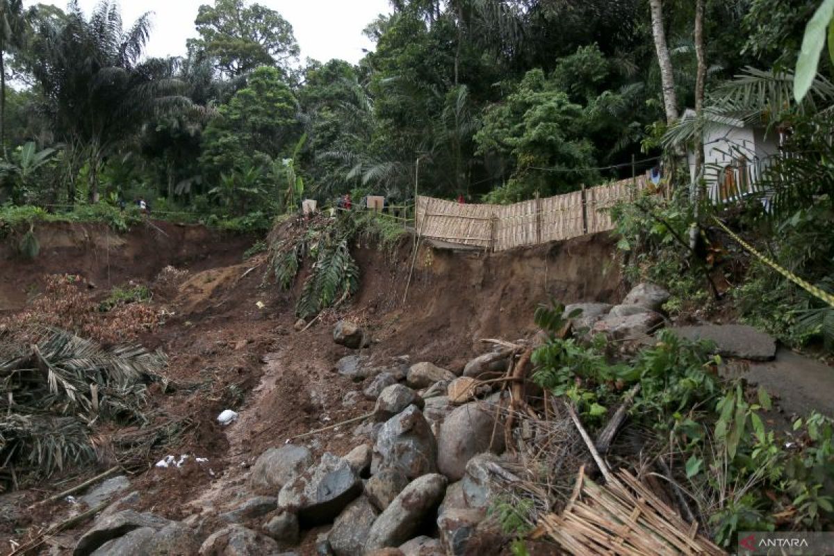 BMKG: Waspada potensi bencana hidrometeorologi awal Februari di NTB