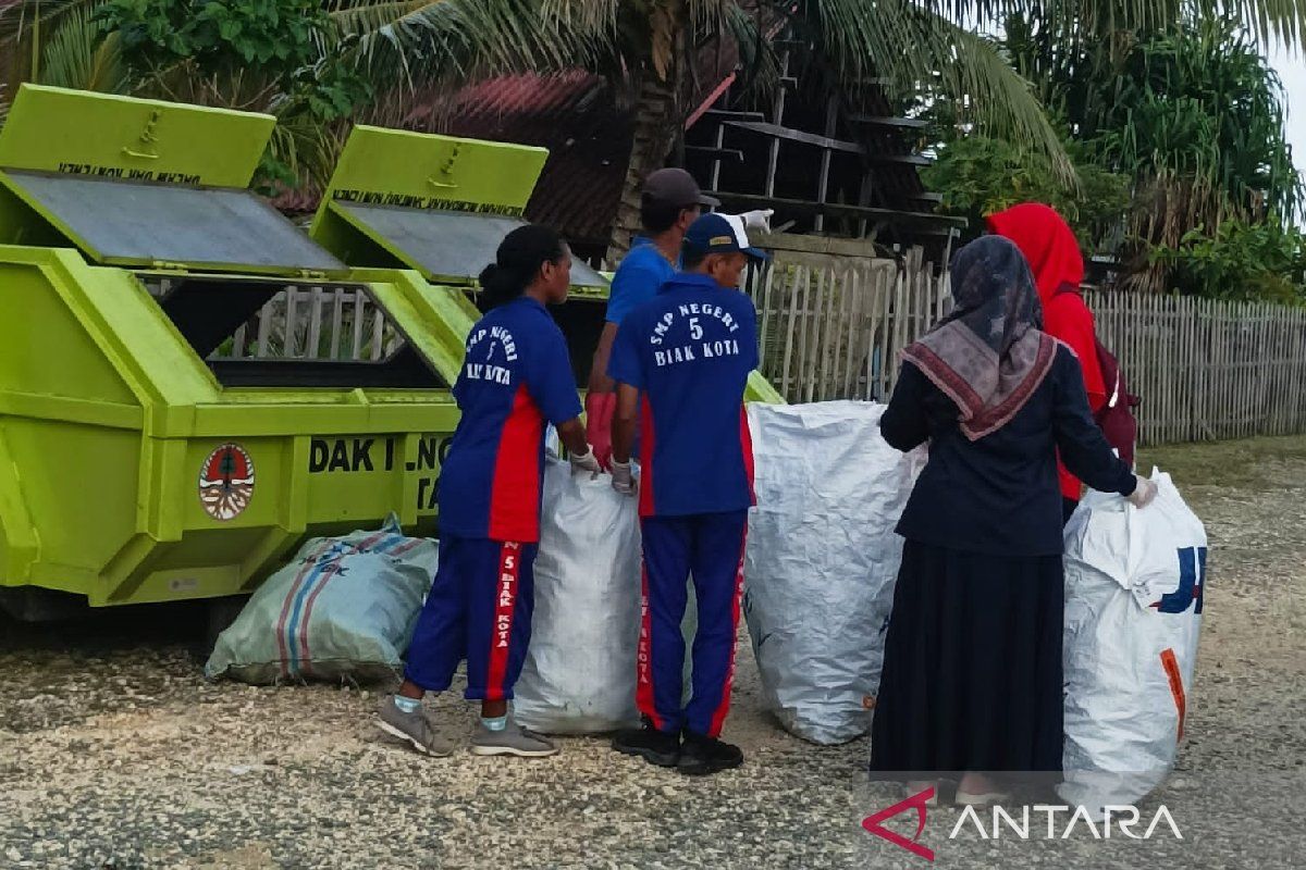 Kodim 1708 bersama DLH siapkan program gerebek sampah jaga kebersihan lingkungan