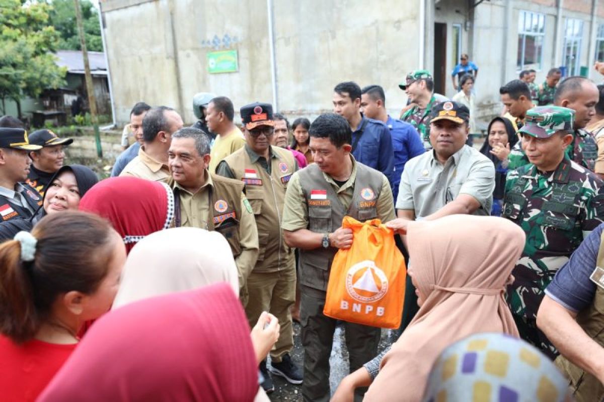 BNPB beri bantuan kepada pemerintah daerah terdampak banjir di Riau