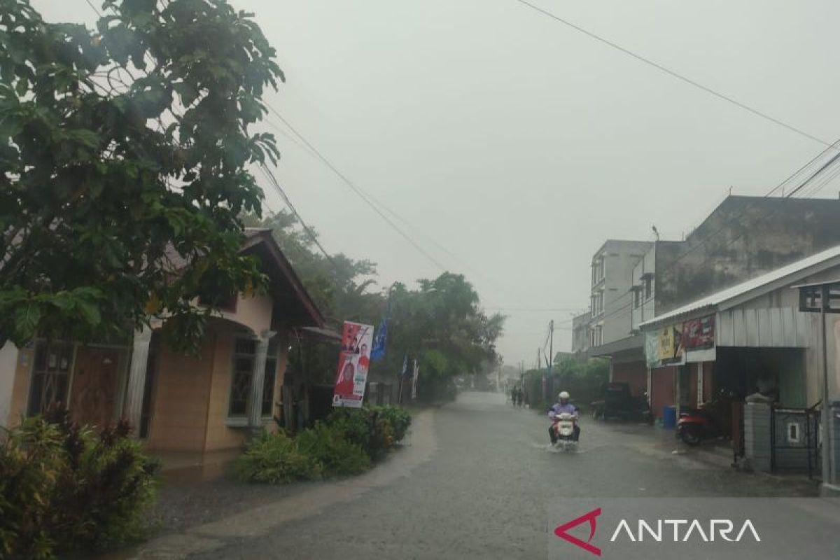 BPBD Belitung: Hujan lebat sejak pagi mulai rendam Kampung Amau