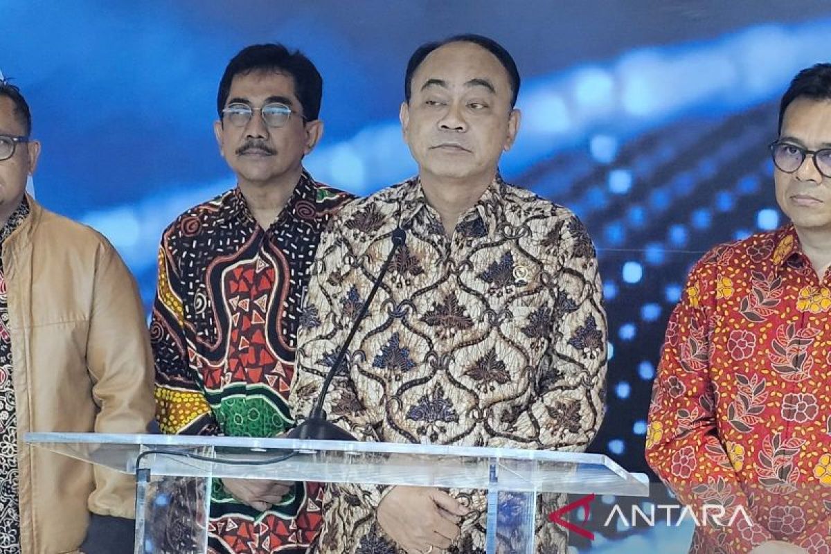 Presiden Jokowi tunjuk Menkominfo jadi Menlu ad interim