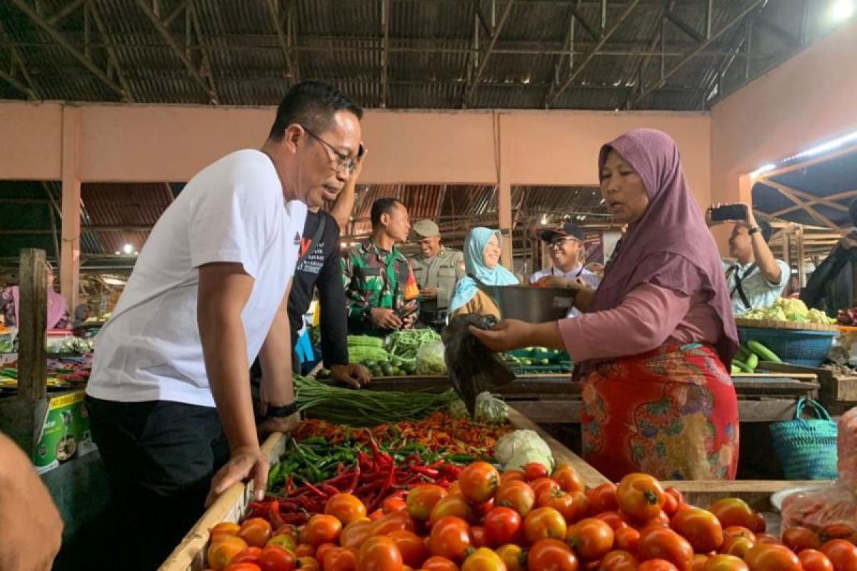 Jelang Ramadhan, PJ Bupati Lombok Timur cecek harga sembako di pasar