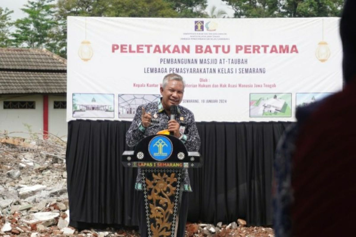 Tejo letakkan batu pertama pembangunan kembali Masjid At-Taubah Lapas Semarang