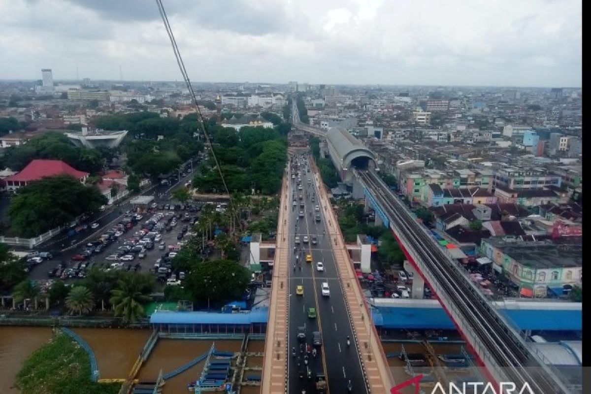 Hujan ringan diprakirakan turun di Palembang