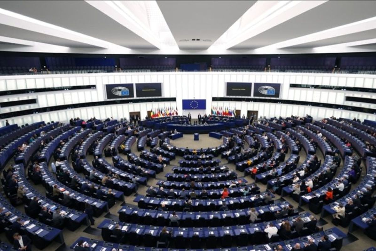 Parlemen Eropa menentang pencairan dana UE yang dibekukan di Hongaria