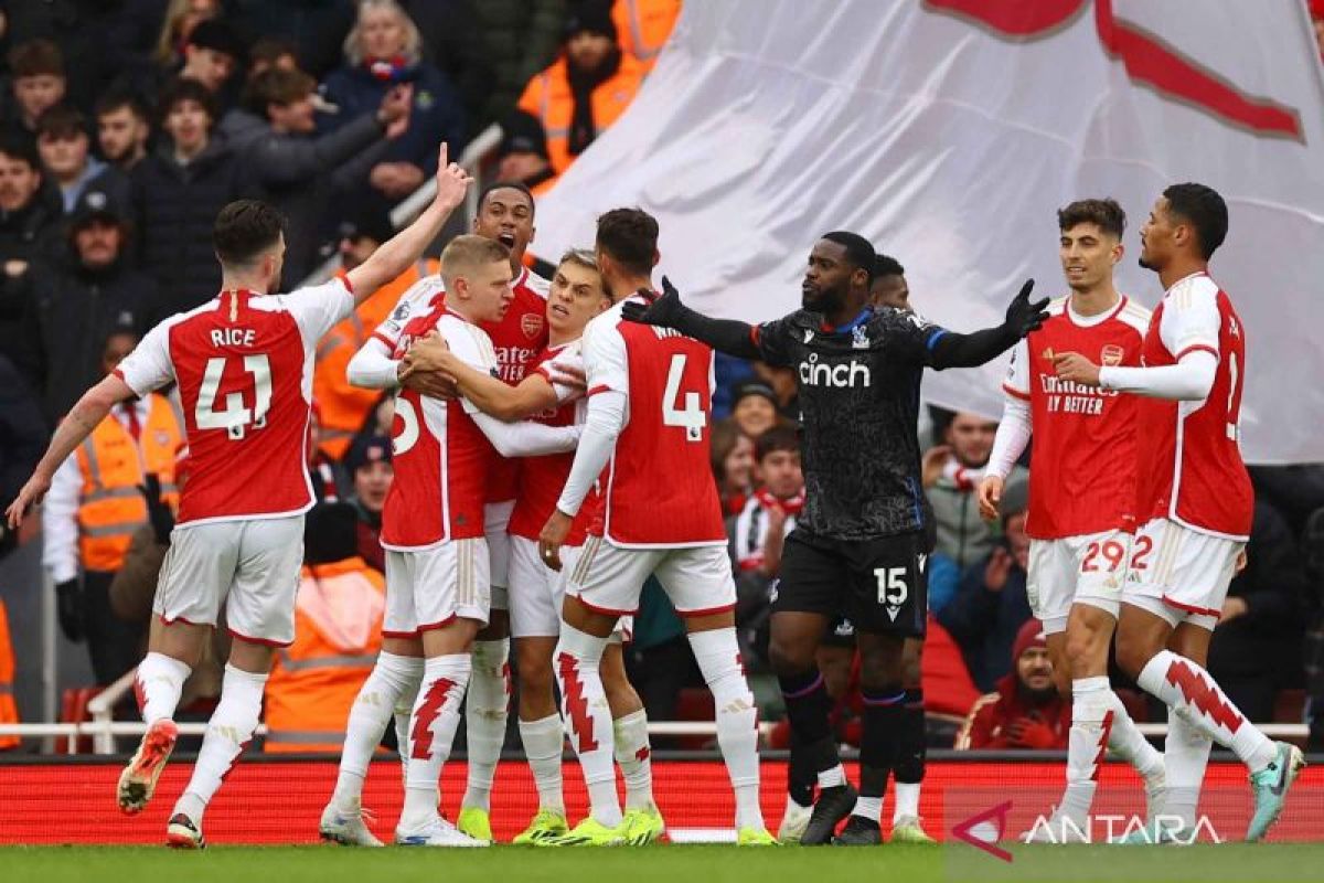 Arsenal ke puncak klasemen Liga Inggris usai bekuk Brentford 2-1
