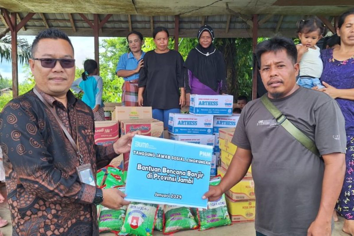 PNM salurkan sembako bantu korban banjir di Jambi