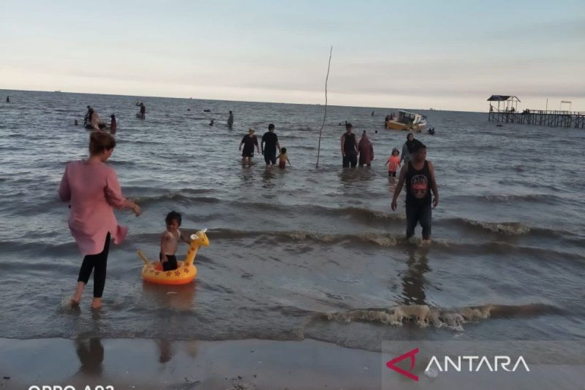 Warga pesisir Kalimantan Timur diimbau waspadai  dampak air pasang