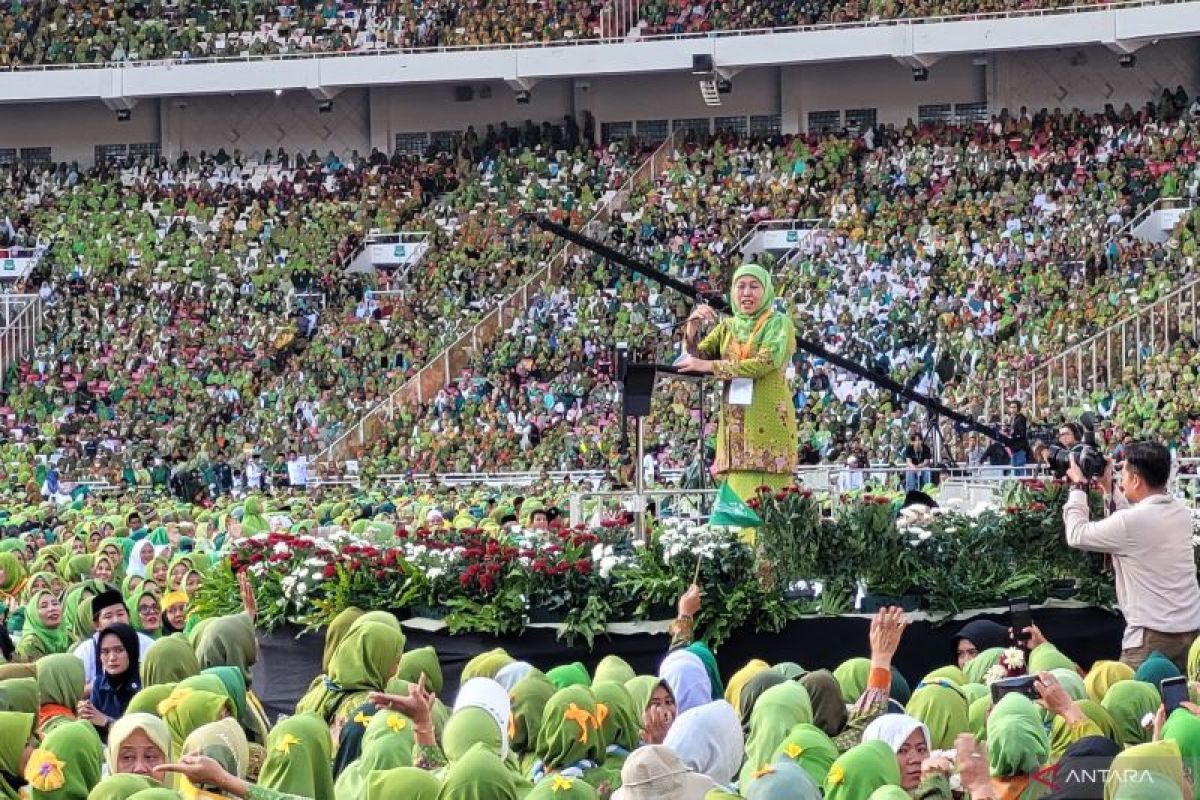 Khofifah mengucapkan terima kasih kepada Jokowi karena berperan besar bagi NU