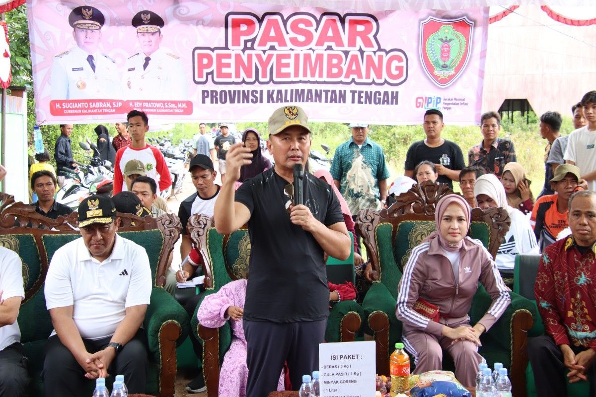 Pemprov Kalimantan Tengah bagikan paket sembako gratis empat kecamatan
