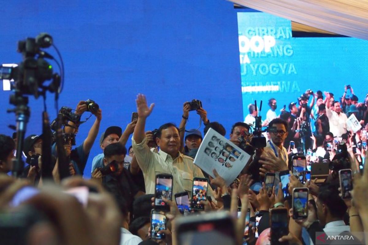 Prabowo cerita saat tak pikir lama terima ajakan Jokowi gabung kabinet