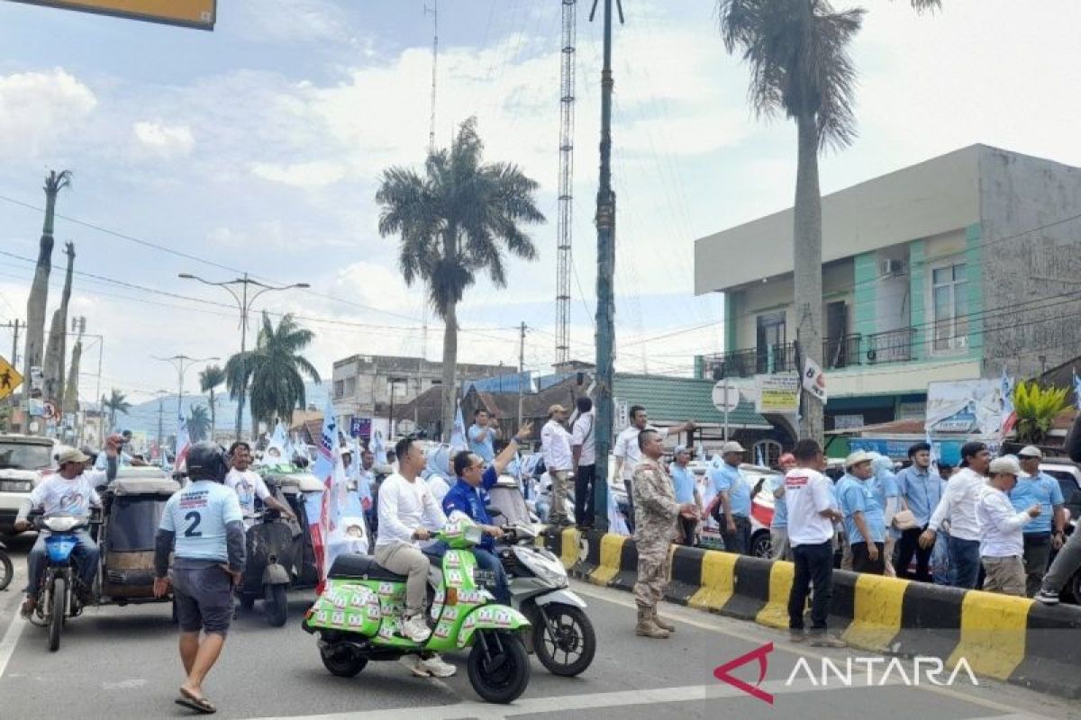 Ribuan becak Vespa kampanyekan Prabowo-Gibran di Kota Padangsidimpuan