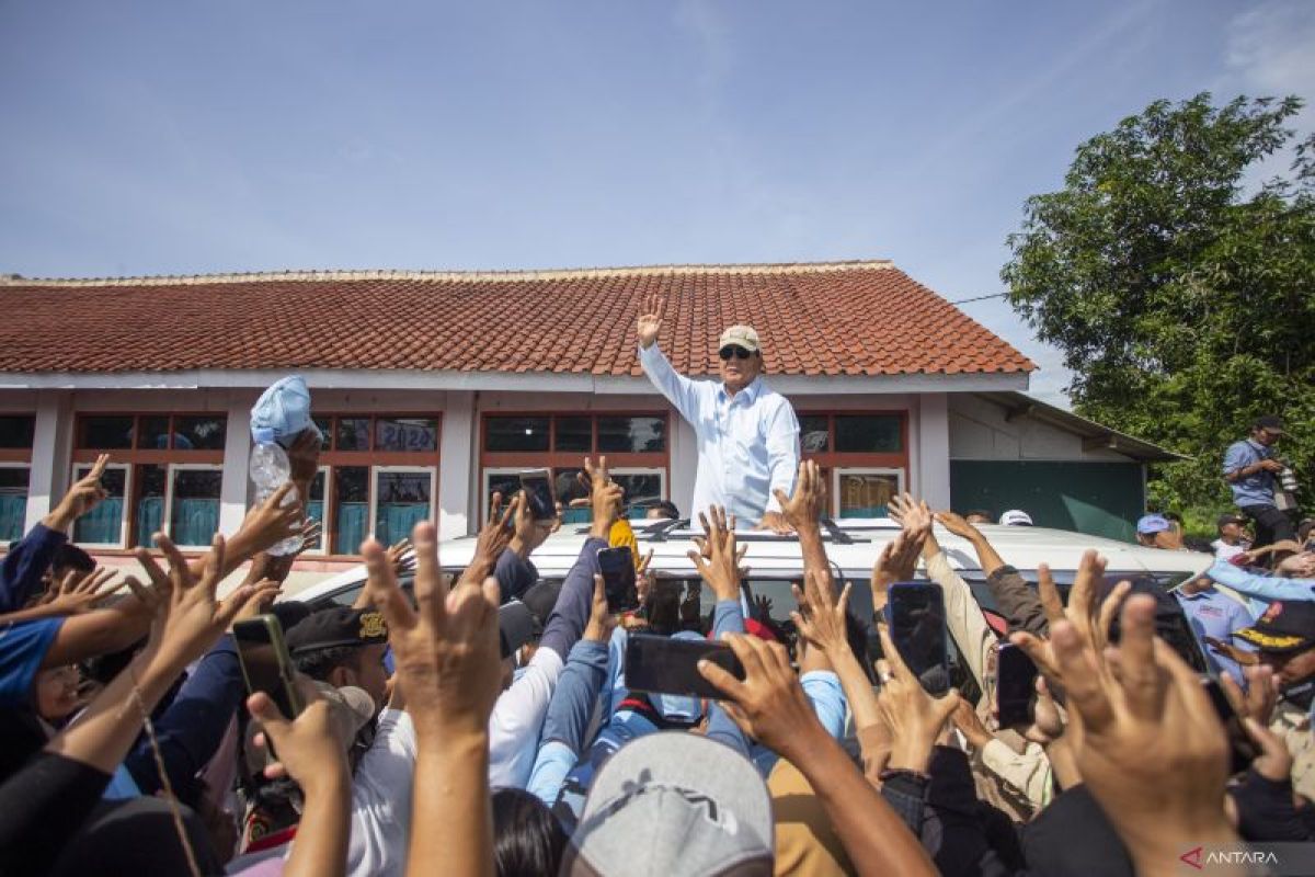 Hari ke-55 kampanye, Prabowo bersama Ara dan Gibran persiapan debat