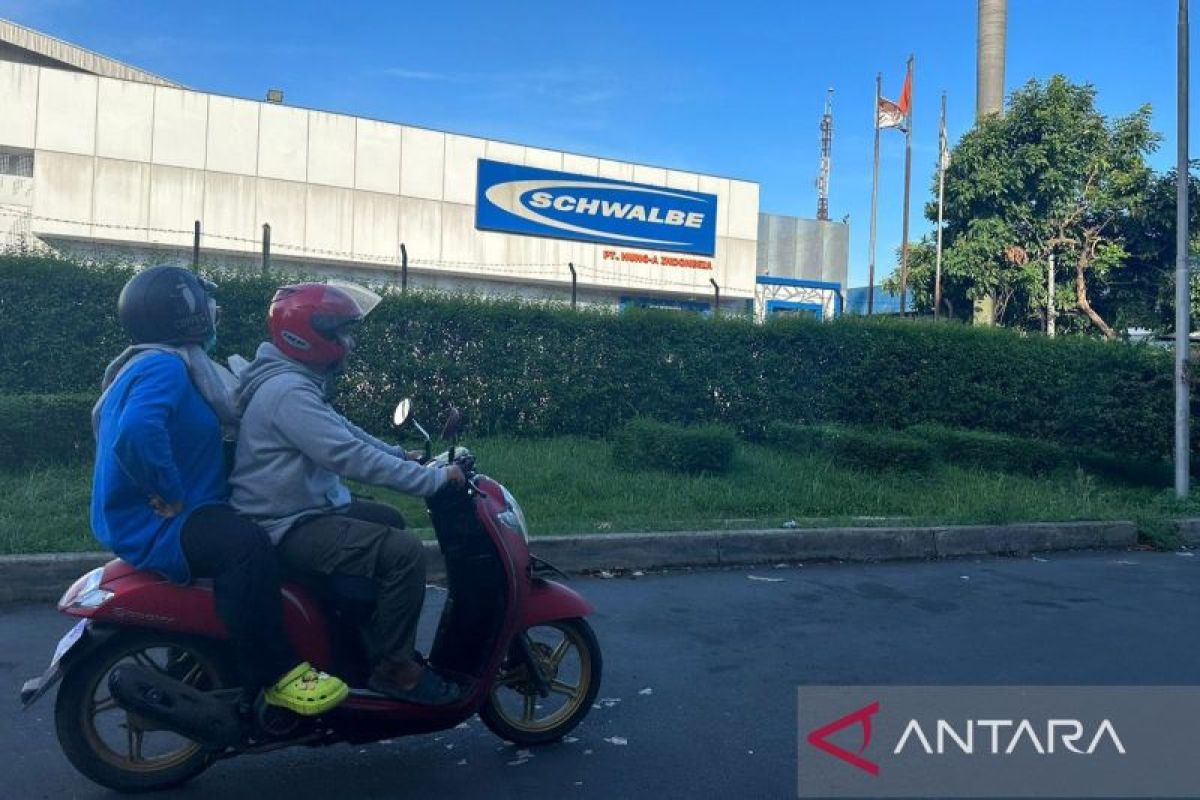 Pemkab Bekasi bantu pekerja terdampak PHK massal PT Hung-A Indonesia