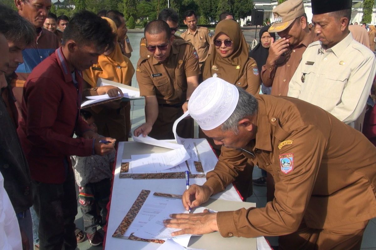 Pasaman Barat terima bantuan dari perusahaan sawit atasi kemiskinan