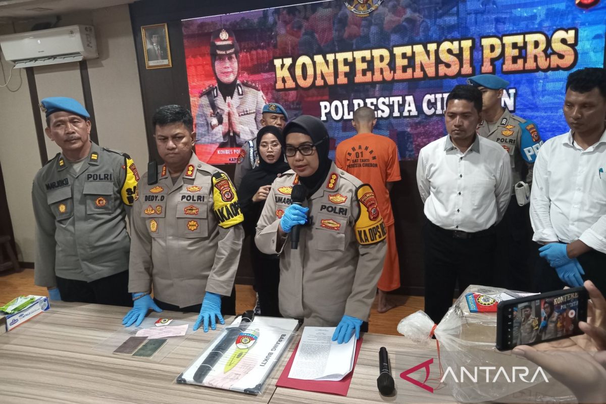 Polisi ungkap kasus jenazah terbungkus seprai di Sungai Cirebon