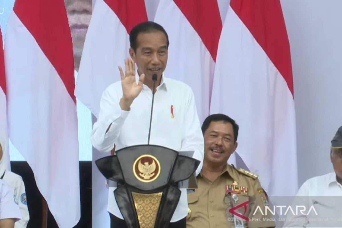 Jokowi sebut bantuan Program Indonesia Pintar tidak boleh dibelikan pulsa