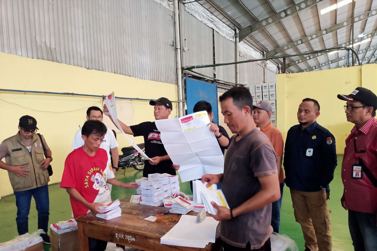 16 ribu surat suara pemilu di Tangerang Selatan rusak