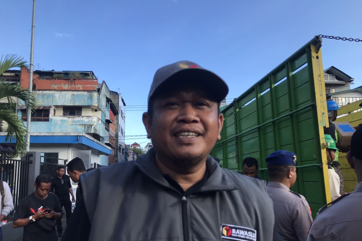 Bawaslu sebut cuaca buruk hambat pelipatan surat suara di Maluku Barat Daya