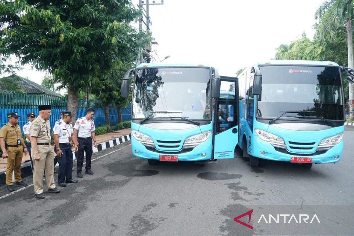 Pemkab Bangkalan sediakan tiga bus dukung Trans Jatim