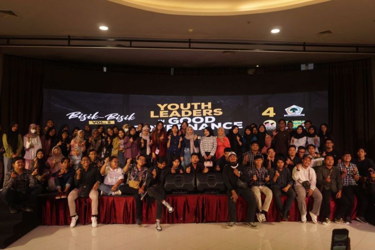 Ratusan anak muda ikuti diskusi politik 