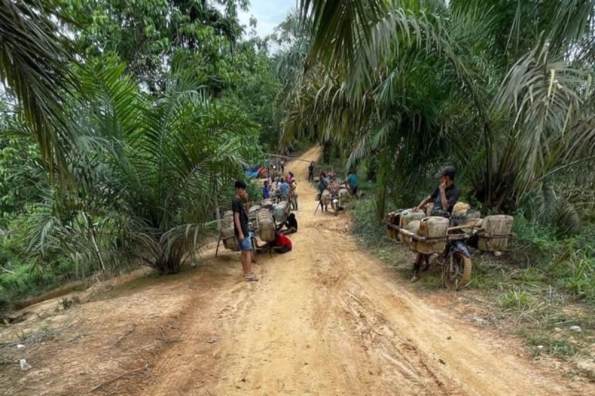 Polda Jambi selidiki sumur minyak ilegal di Kabupaten Batanghari