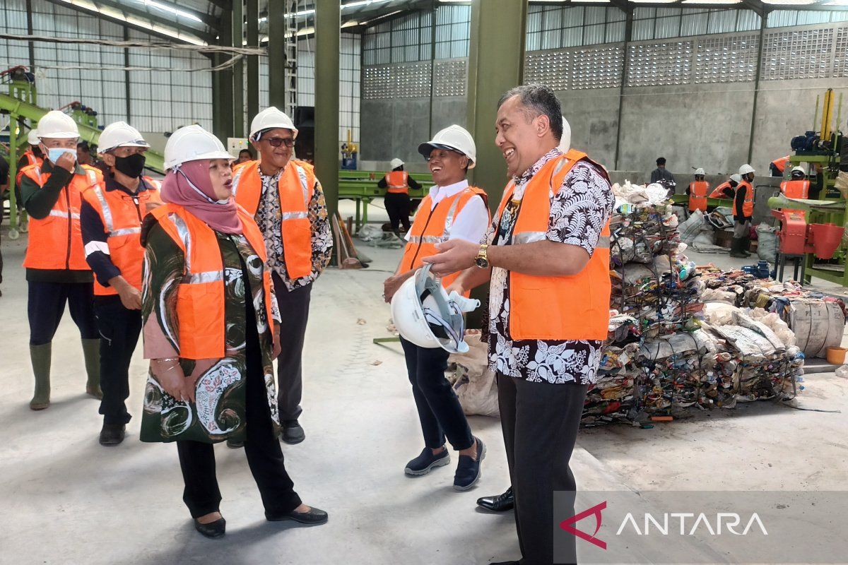 Bupati Sleman: TPST Tamanmartani olah sampah menjadi bahan bakar